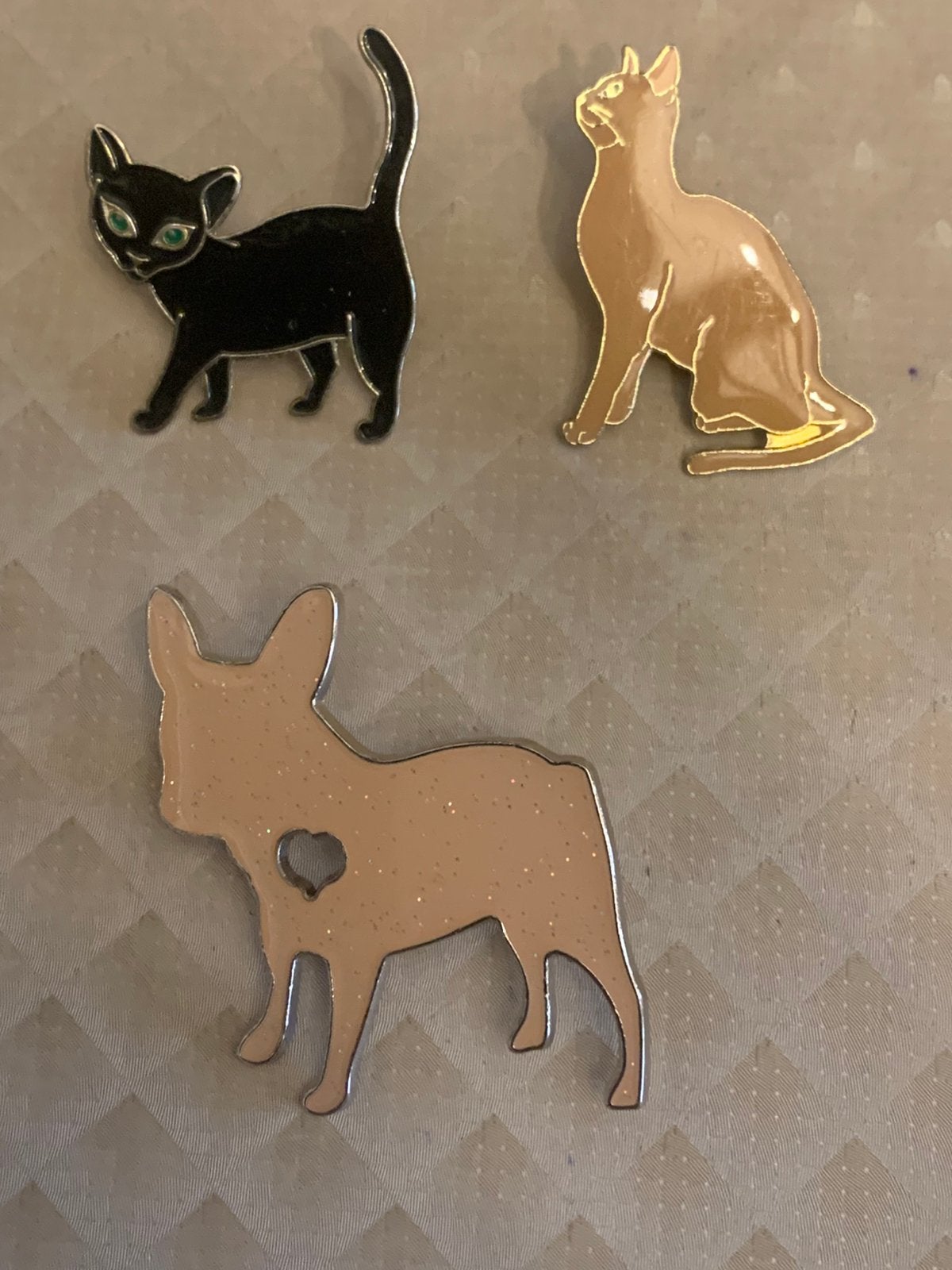 Lot de 3 épingles pour chat et chien, Enlèvement ou Envoi, Comme neuf