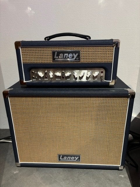 LANEY LIONHEART STUDIO HEAD 5 EN LT-112 CAB, Muziek en Instrumenten, Ophalen, Zo goed als nieuw, Gitaar, Minder dan 50 watt