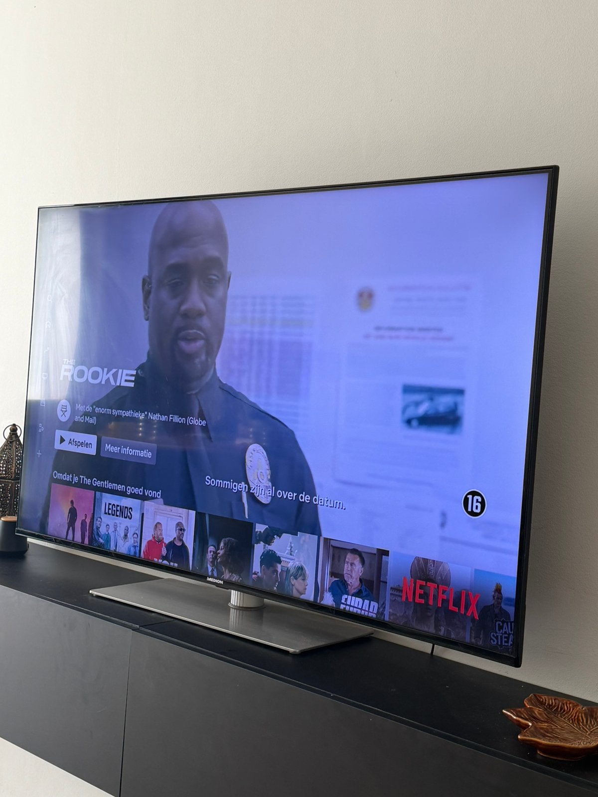 Medion 75 inch smart tv, Ophalen of Verzenden, Zo goed als nieuw