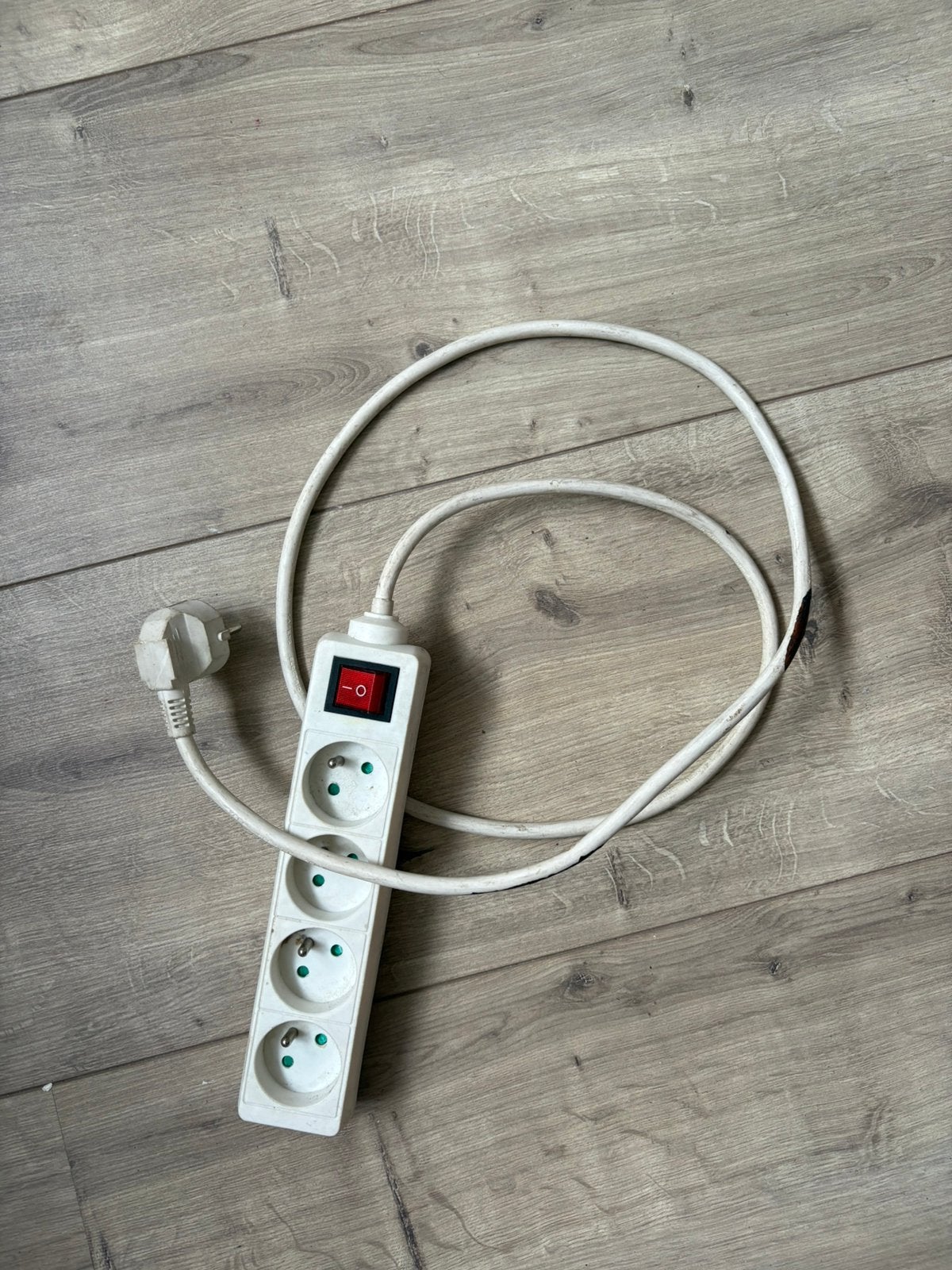 Rallonge electrique 1m50, Muziek en Instrumenten, Kabels en Stekkers, Ophalen, Zo goed als nieuw
