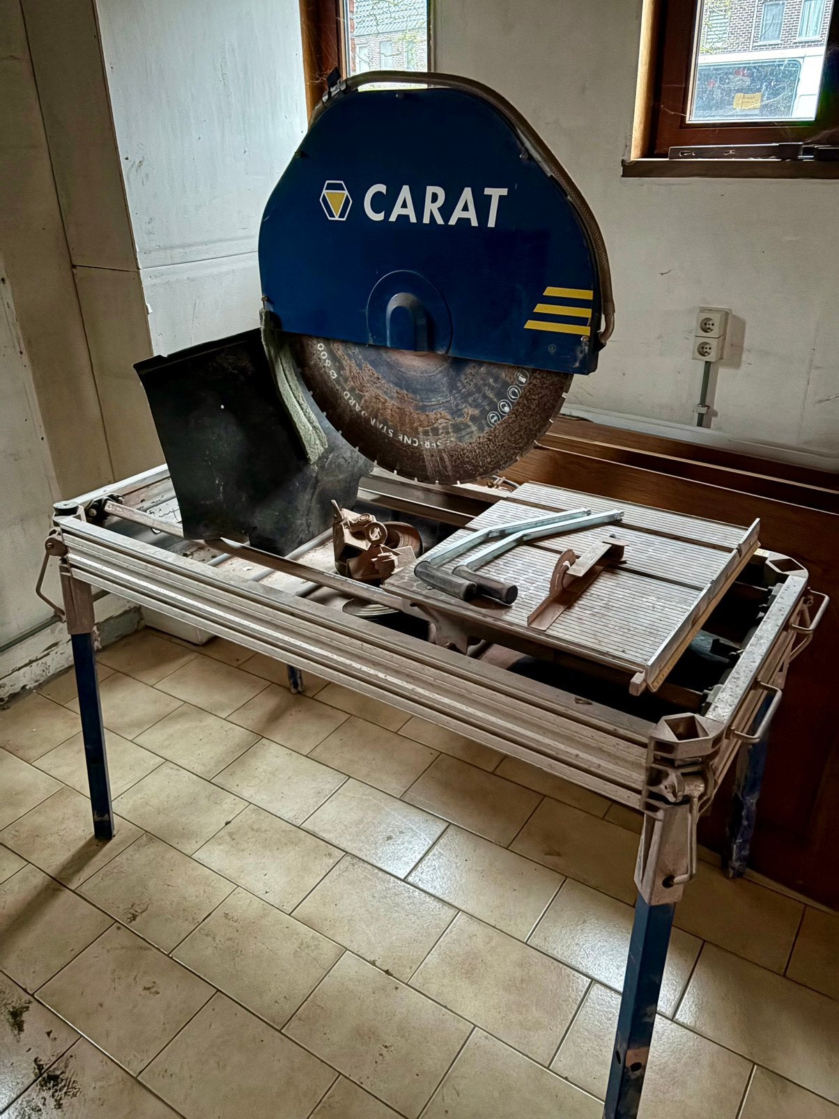 Steenzaag CARAT T-6010, Ophalen, Gebruikt