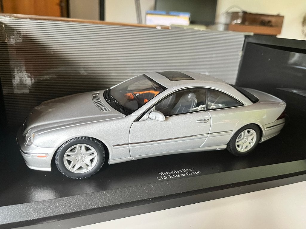 1/18 Autoart Mercedes Benz CL 500 Dealerverpakking, Ophalen of Verzenden, Gebruikt, Auto, Autoart
