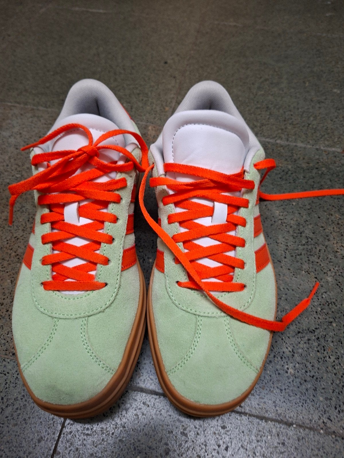 Zacht groene adidas maat 38, Kleding | Dames, Adidas, Ophalen of Verzenden, Sneakers, Groen