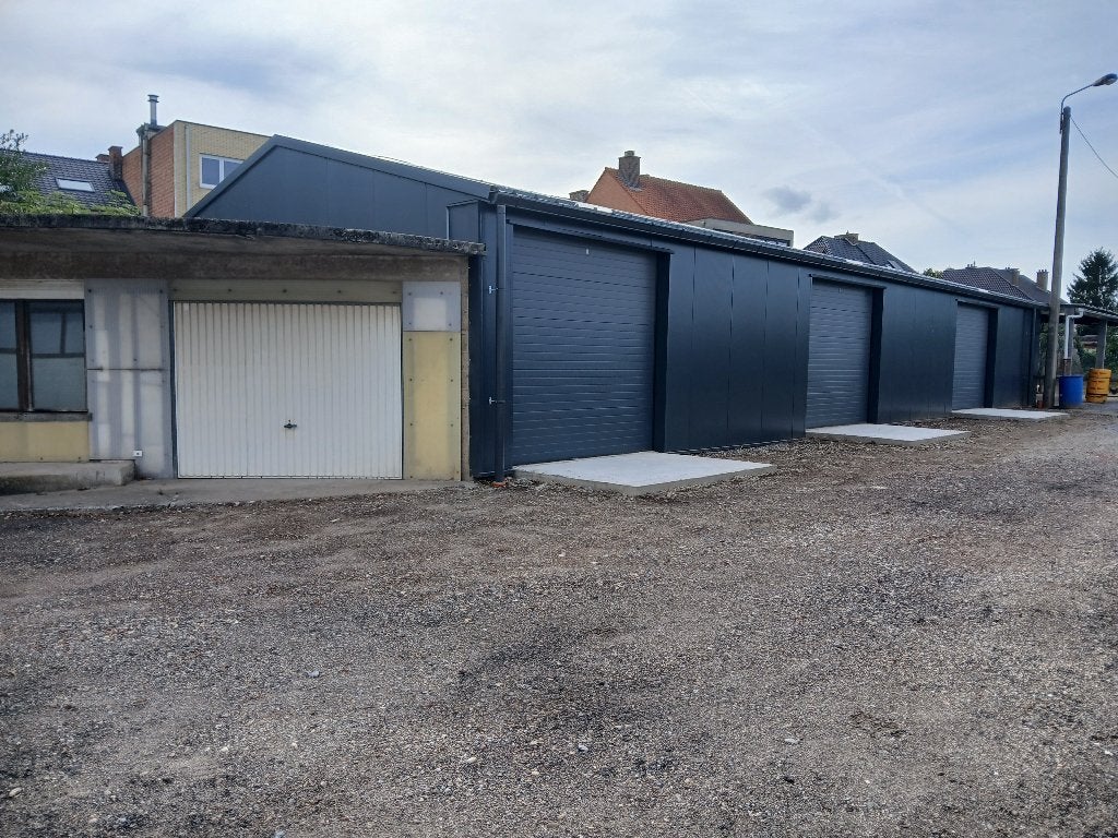 Opslagplaats te huur en staanplaatsen, Immo, Provincie Limburg