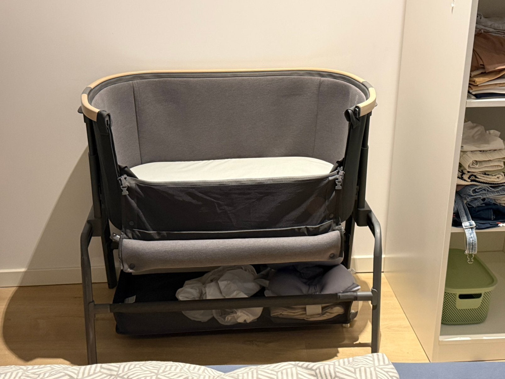 Maxi-Cosi Iora - Co-sleeper Te Koop., Ophalen, Gebruikt