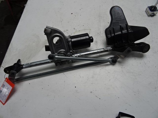 MECANISME ESSUIE-GLACE BMW 2 serie (F22) (723951012), Mevr. I. Hauben, Utilisé, BMW, Rue de l'Espoir 34 34
4030  GRIVEGNÉE, BE