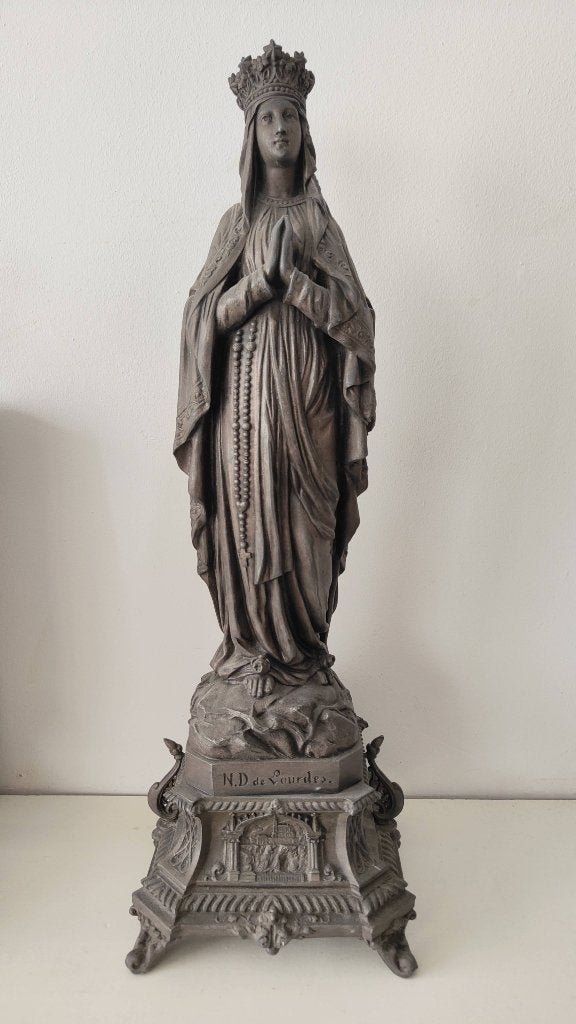 Statue ancienne en métal de Lourdes, Enlèvement