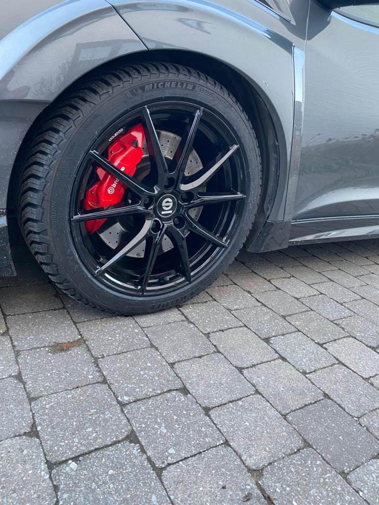 NEW Sparco drs 18" x 8" et45 michelin crossclimates 2, Ophalen, 18 inch, Banden en Velgen, Nieuw