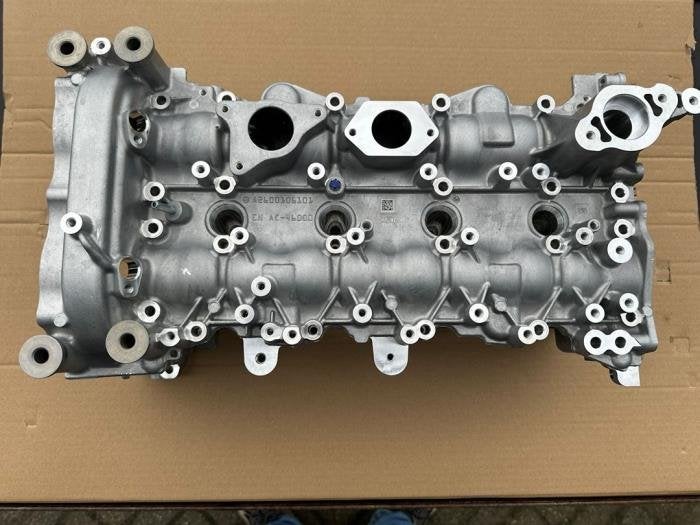 Cilinderkop van een Mercedes A-Klasse, -, Nieuw, Ophalen of Verzenden, -