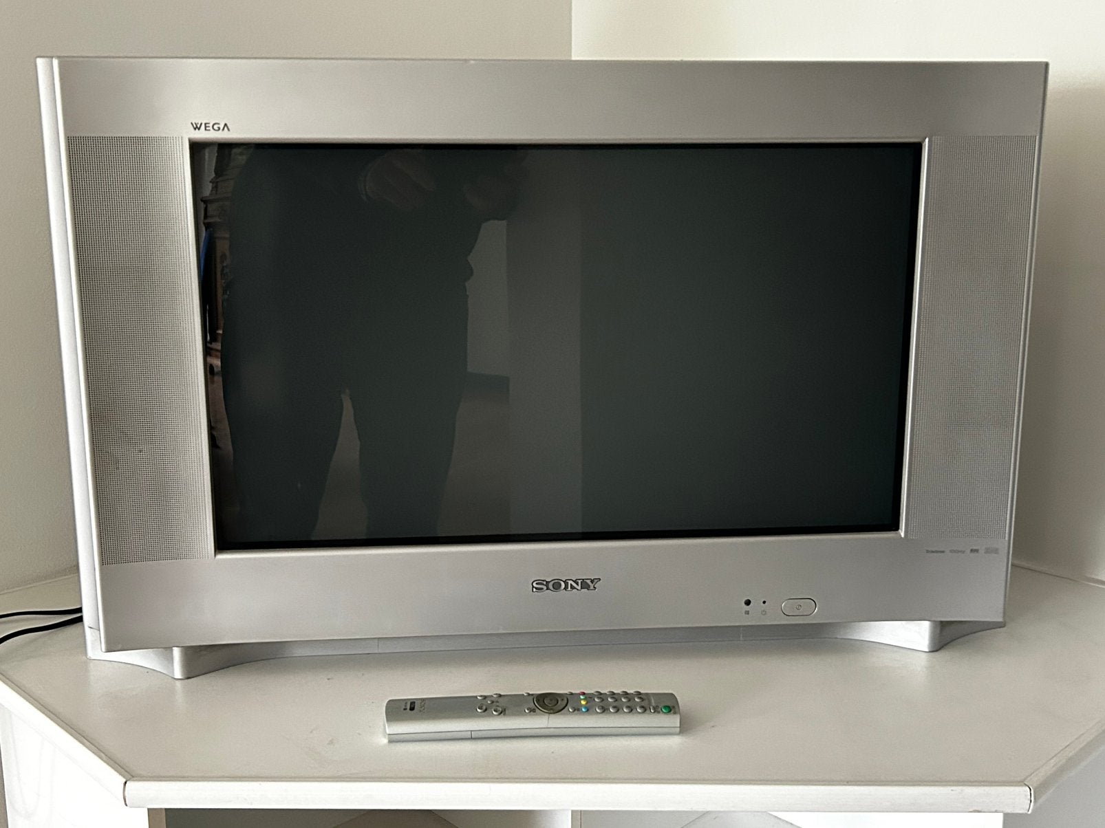 Sony Trinitron FD WEGA 28 » — KV-28CS70B + télécommande, Enlèvement, Utilisé, Moins de 40 cm, Sony