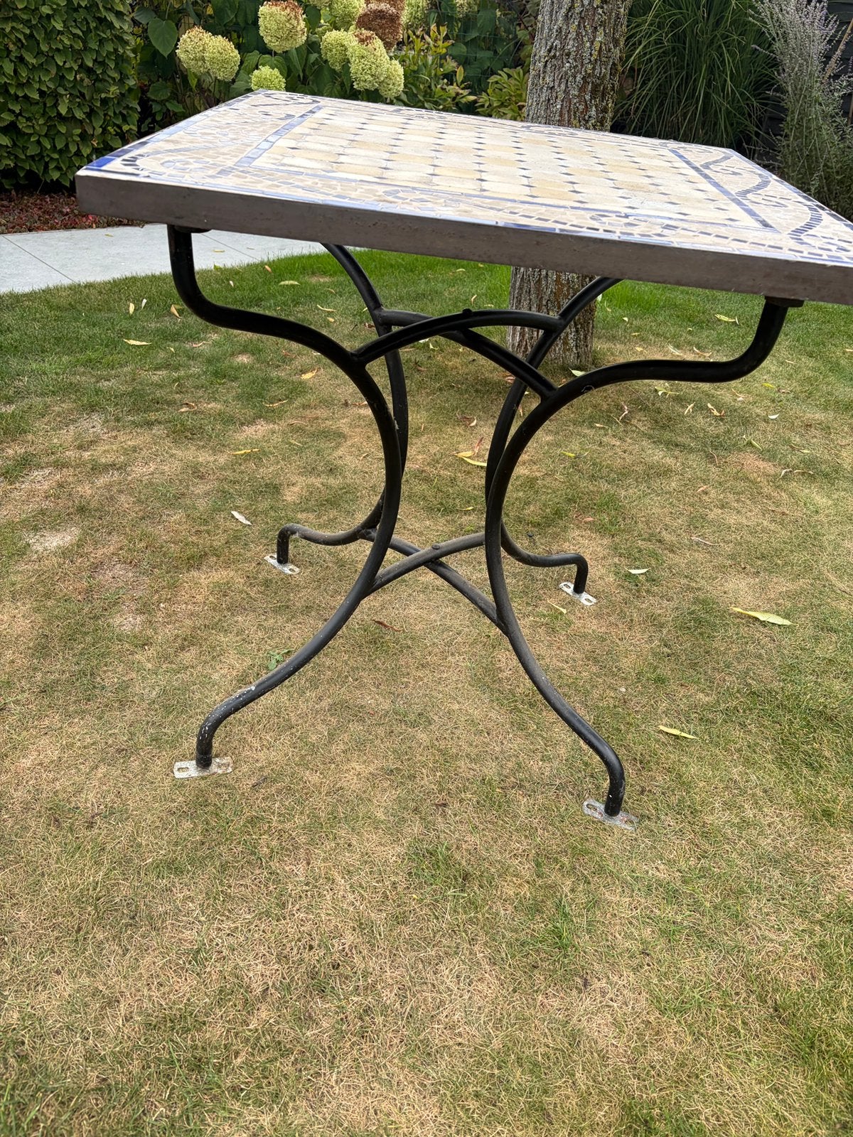 Sierlijke tuintafel, Tuin en Terras, Ophalen, Gebruikt, Vierkant, Overige materialen