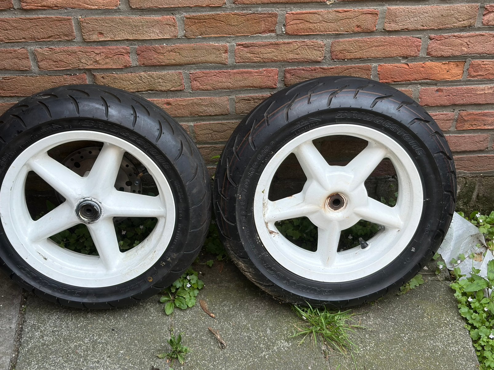 12 inch wielen met nieuwe bridgstone banden, Ophalen