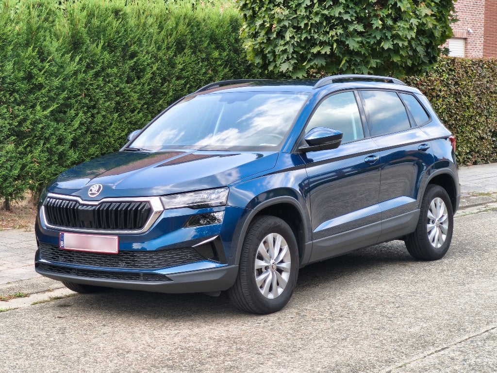 Skoda Karoq Clever 1.5 TSI DSG7 (150 pk)   17.140 km, Auto's, Skoda, Stof, 140 g/km, 4 cilinders, 700 kg