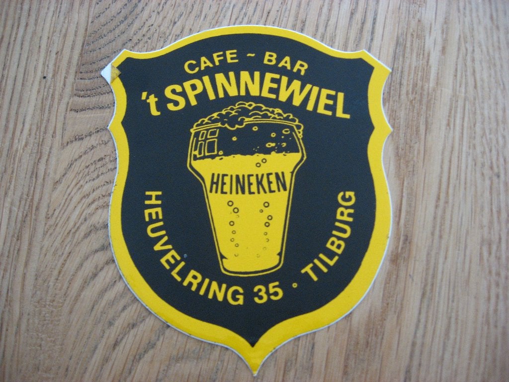 Sticker Cafe Bar t Spinnewiel Heineken Tilburg 10 x 11,5 cm, Ophalen of Verzenden, Zo goed als nieuw, Overige typen