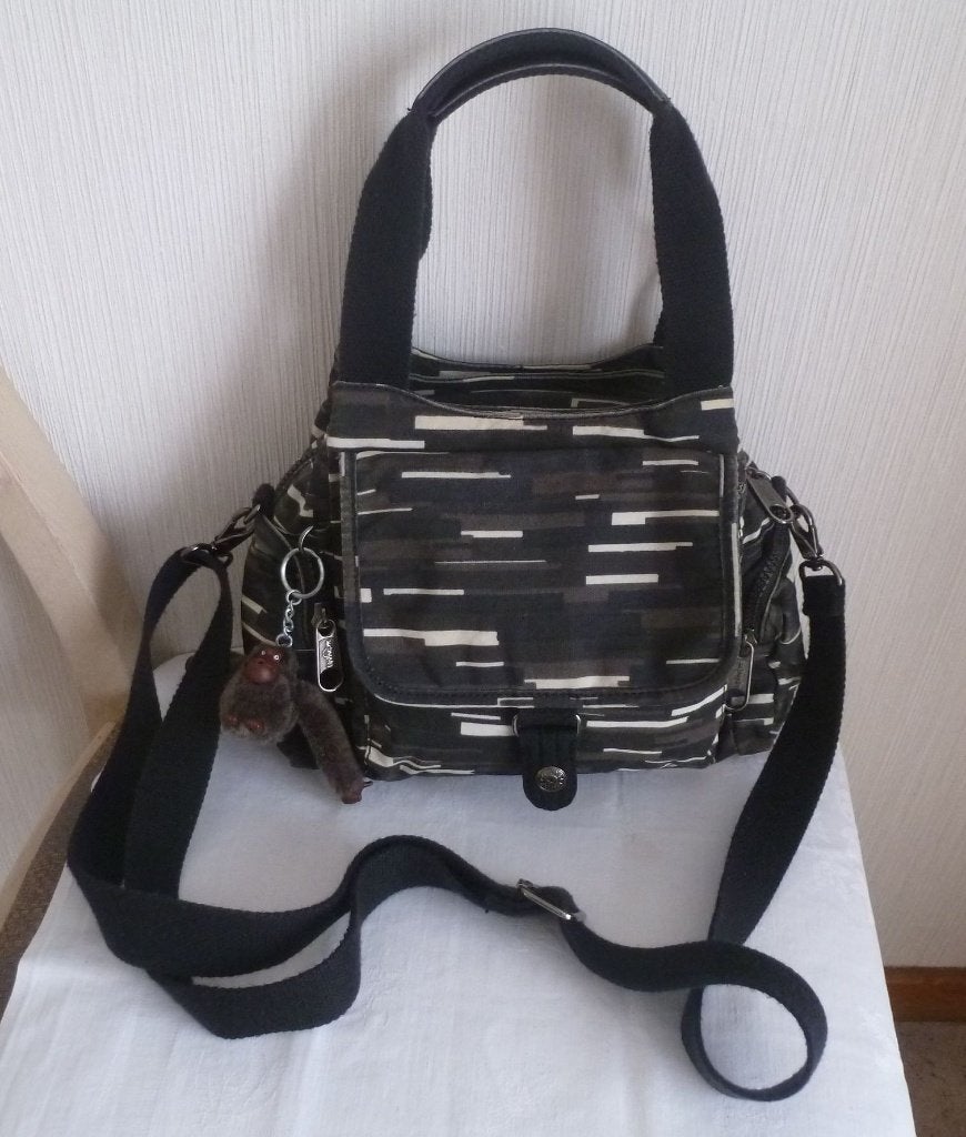 Kipling driekleurige handtas of band + aap, Handtassen en Accessoires, Tassen | Damestassen, Ophalen of Verzenden, Gebruikt, Overige kleuren
