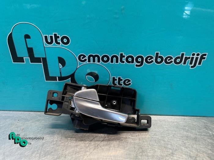 Poignée portière 4portes arrière gauche d'un Ford Mondeo, -, 3 mois de garantie, -, -