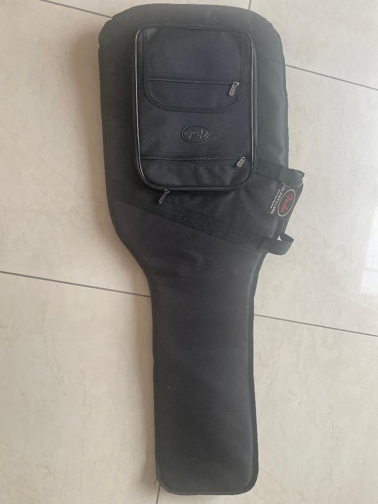 Housse de guitare FENDER, Enlèvement, Neuf, Fender