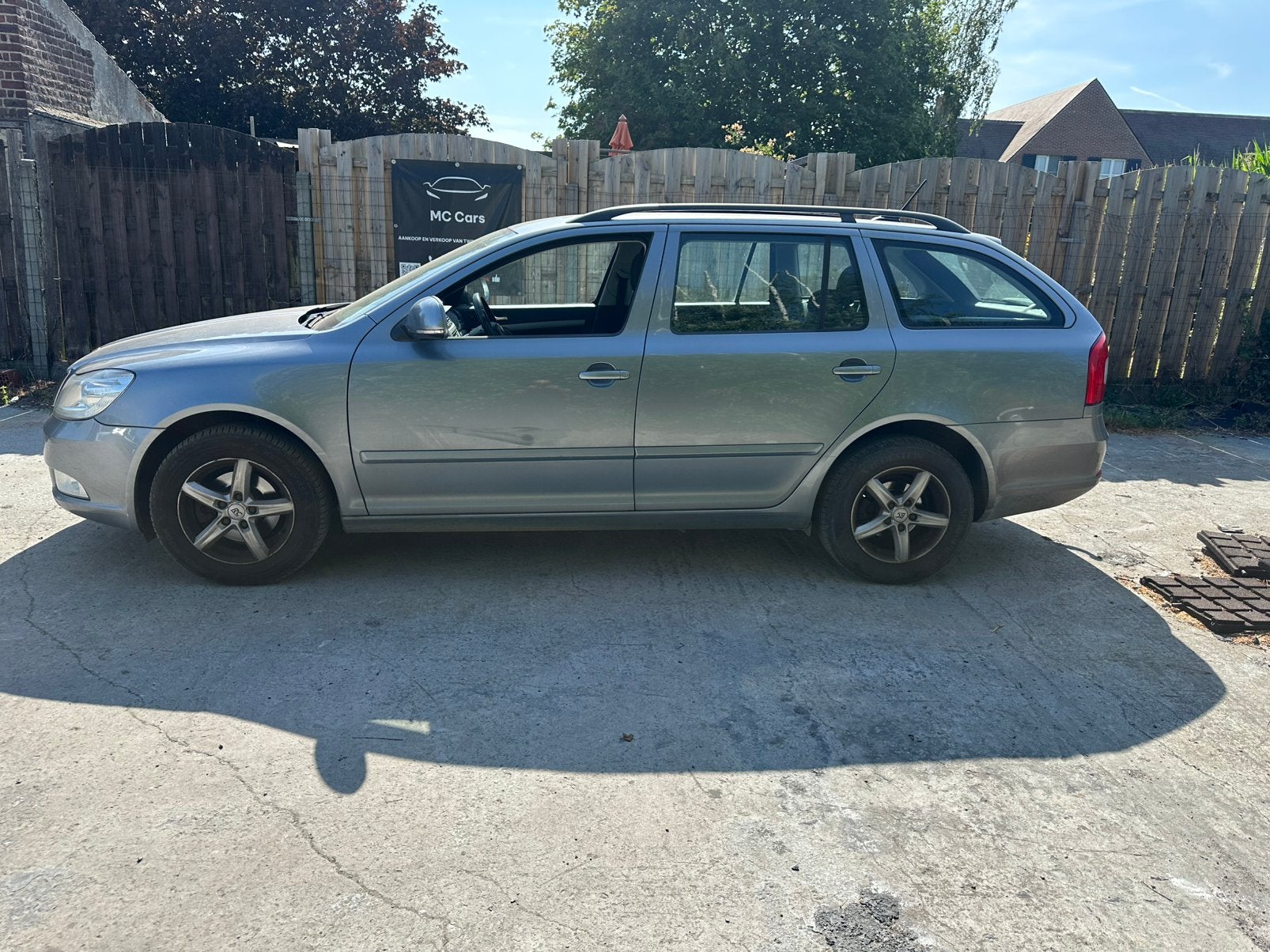 Skoda Octavia 1.6 diesel, Achat, Cruise Control, Boîte manuelle, Noir