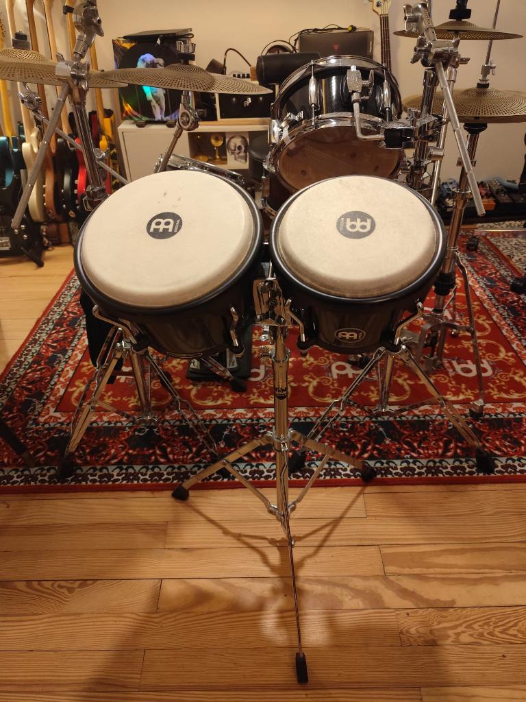 Meinl HB50BK Journey Bongos + Nino 20 Bongo Stand, Musique & Instruments, Percussions, Enlèvement ou Envoi, Utilisé, Tambour