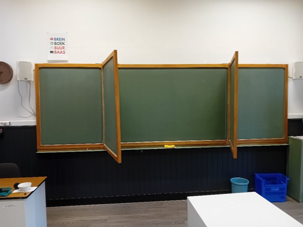 Antiek schoolbord  Dox, Ophalen