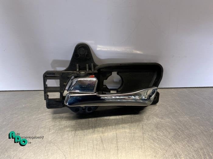 Poignée portière 4portes arrière gauche d'un Hyundai I30, -, 3 mois de garantie, Utilisé, Hyundai