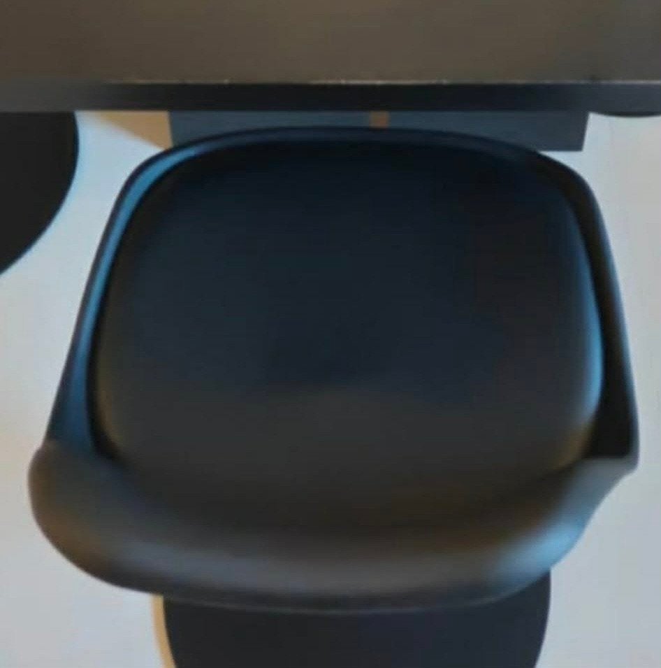 10 kuipstoelen, Enlèvement