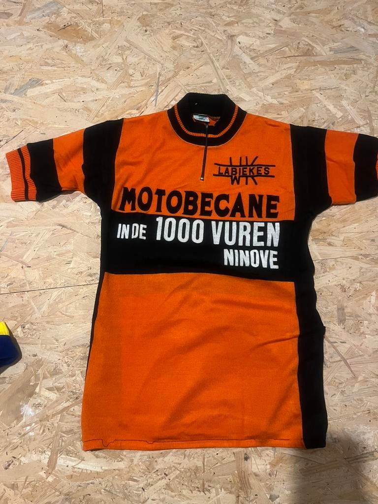 Oude wollen koerstrui motobecane ninove, Fietsen en Brommers, Ophalen of Verzenden, Zo goed als nieuw