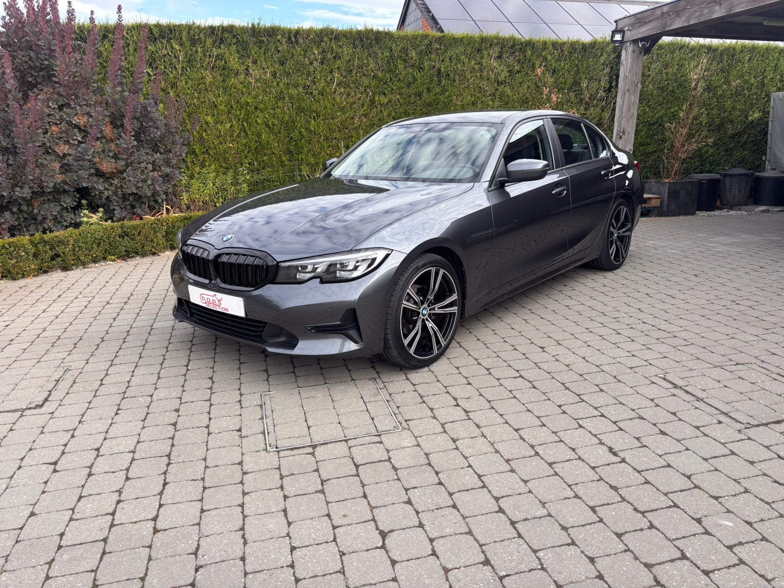 Bmw 318 D boite auto. Cuir,Gps, clim auto trois zones,pdc…, Autos, Achat, Entretenue par le concessionnaire, Noir, Automatique