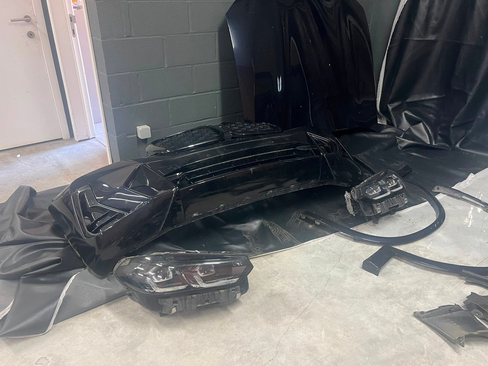 Face avant x3 ou x4 pack M 2023 facelift, Autos : Pièces & Accessoires, Enlèvement, Avant