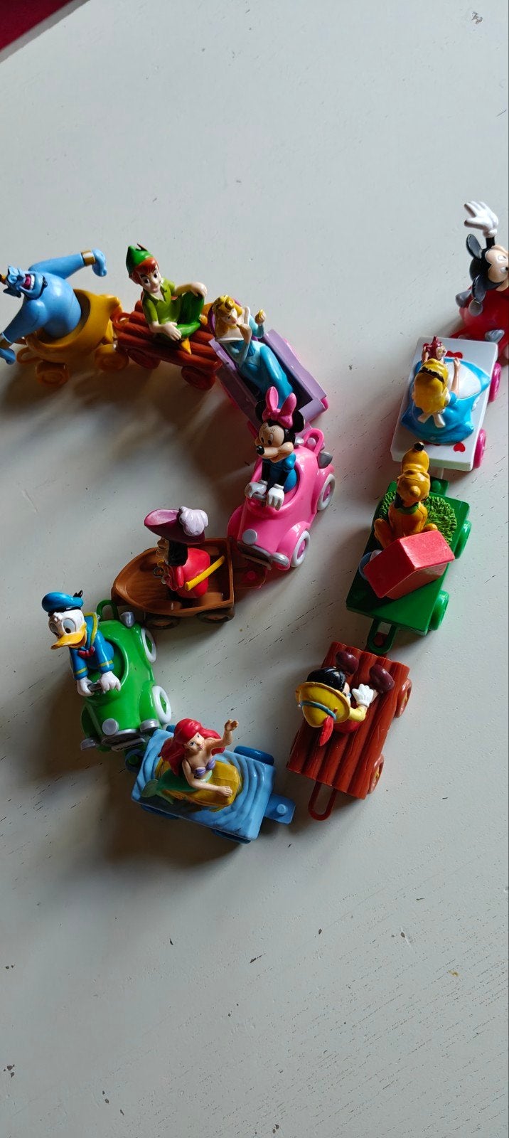 Figurines de train Disney, Enlèvement