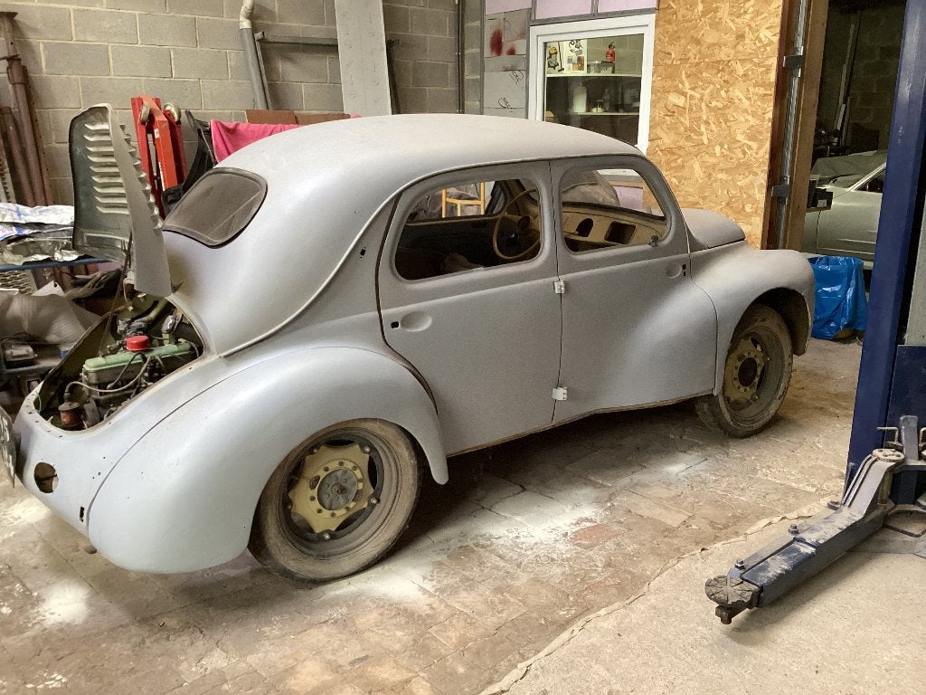 Voiture ancêtre, Auto's, Oldtimers, Particulier, Renault, Benzine, Berline, 4 deurs, Handgeschakeld, Ophalen