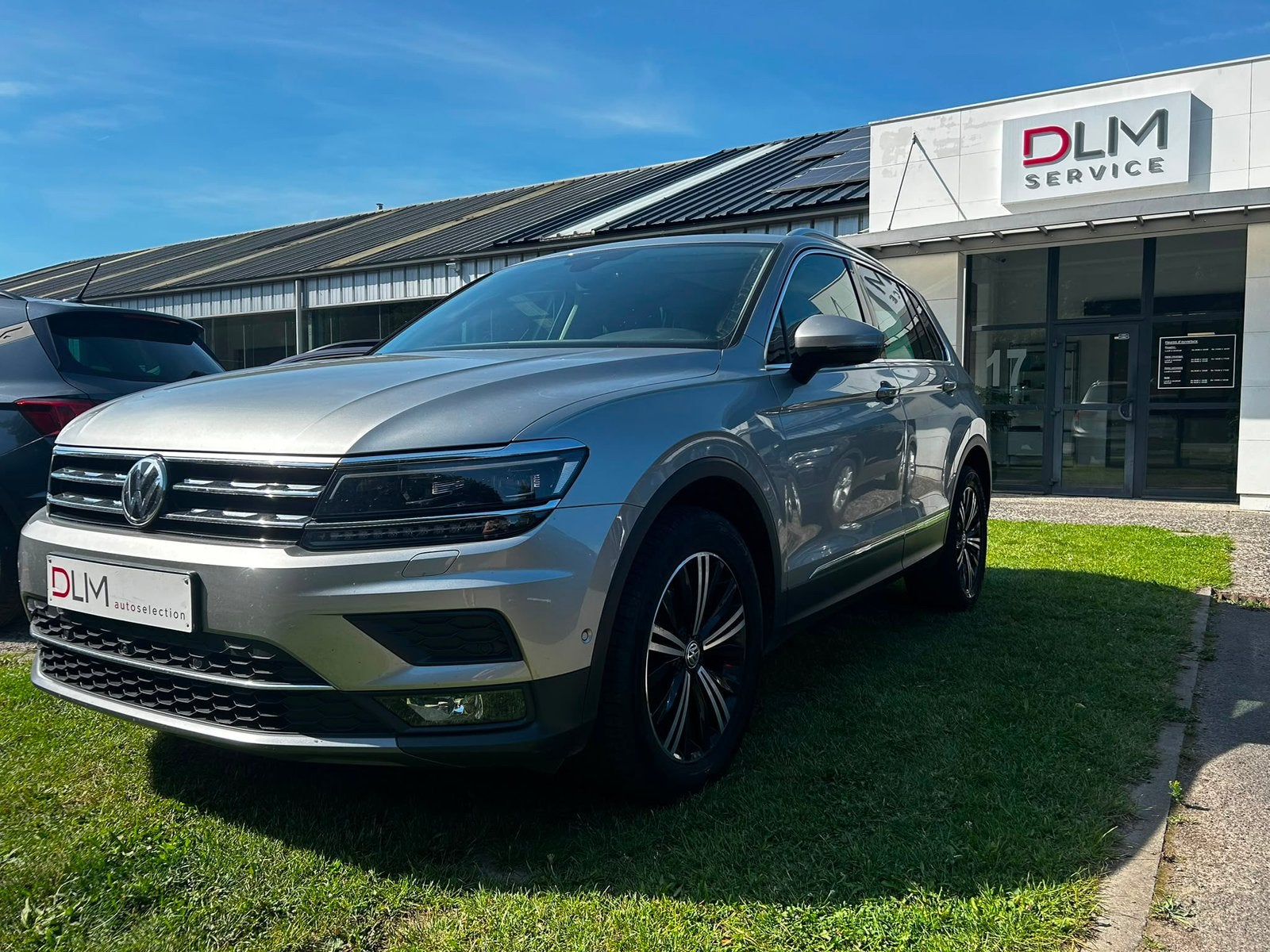 Volkswagen Tiguan Highline 1.4Tsi Dsg 4Motion cuir, Autos, Cuir, Argent ou Gris, Achat, Alarme