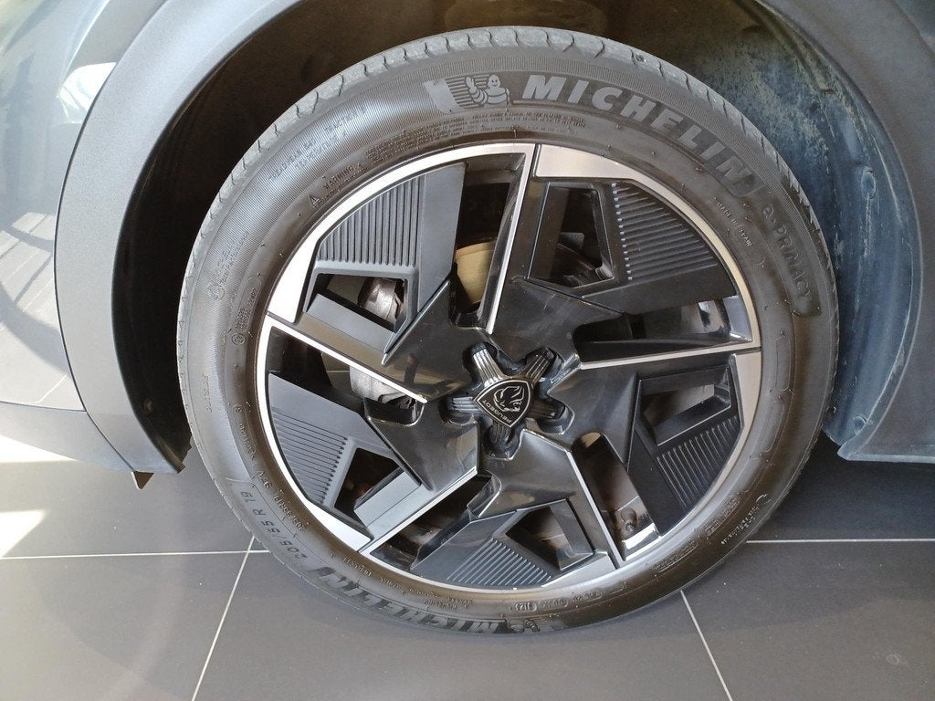 Peugeot 408 1.2 PureTech 130 S&S EAT8 GT, Auto's, Peugeot, 5 zetels, 5 deurs, 3 cilinders, 131 pk