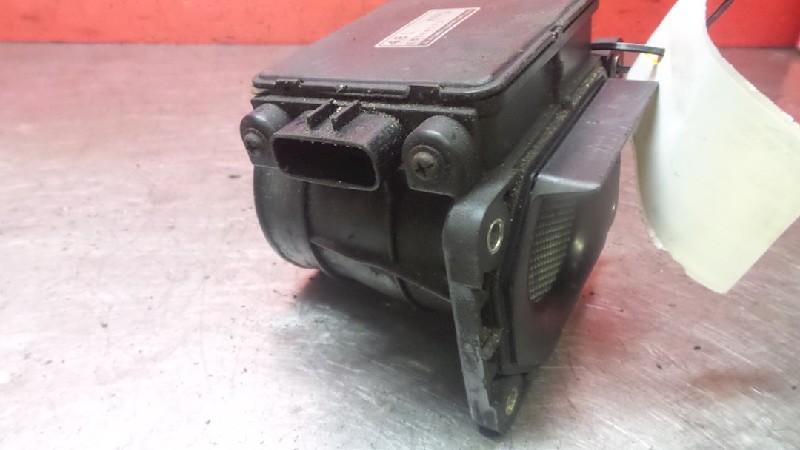 DÉBITMÈTRE Mitsubishi Carisma (01-1995/06-2006) (E5T08271), Autos : Pièces & Accessoires, Autres pièces automobiles, Mitsubishi