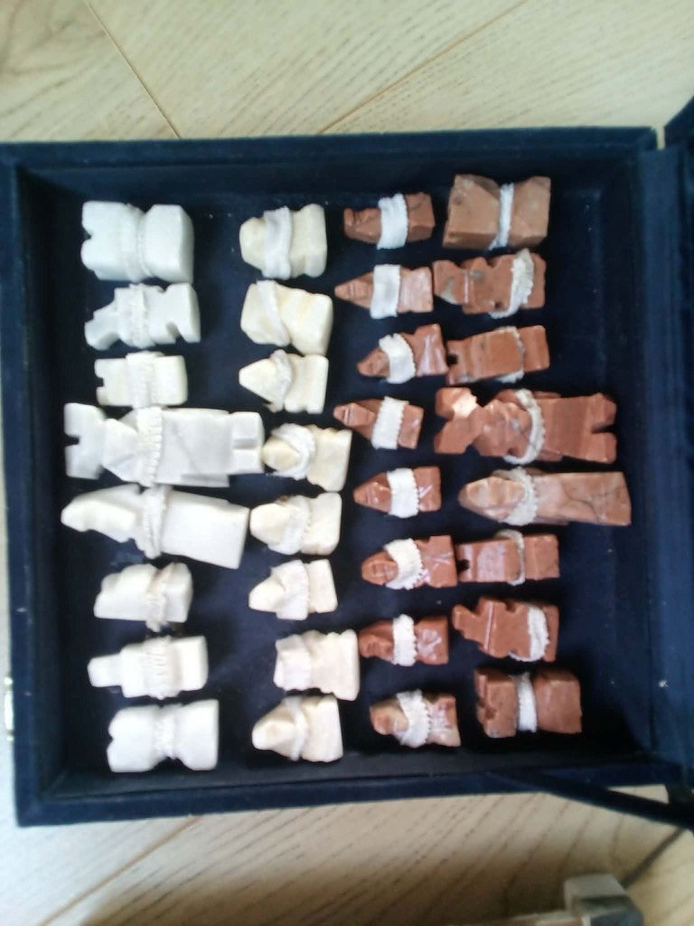 Vintage marmeren schaakspellen, Ophalen