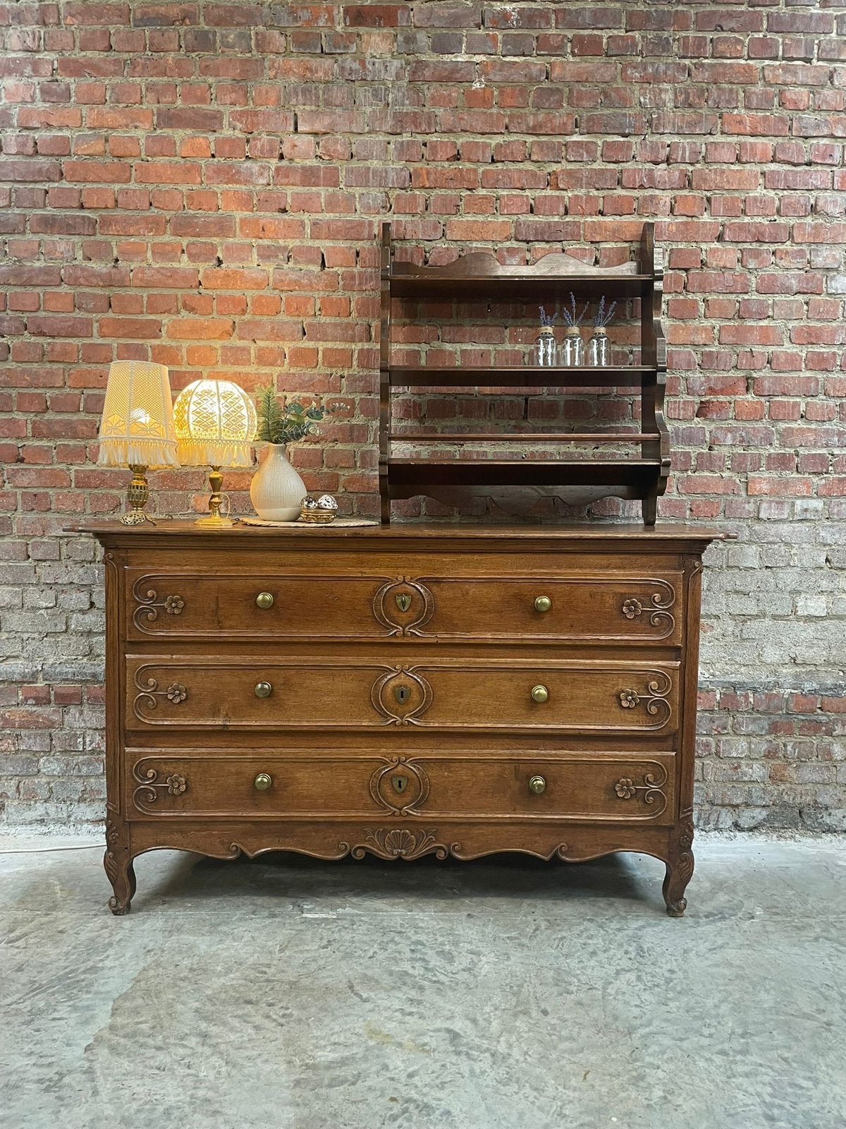 Commode ancienne en chêne — Provincial Louis XV, Enlèvement, Comme neuf, Chêne