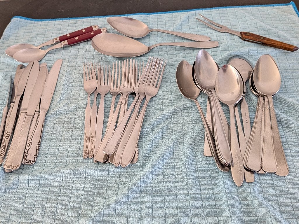 Bestek :  lepels  -vorken - messen ( niet gesorteerd ), Ophalen of Verzenden, Gebruikt, Inox of Chroom, Bestekset