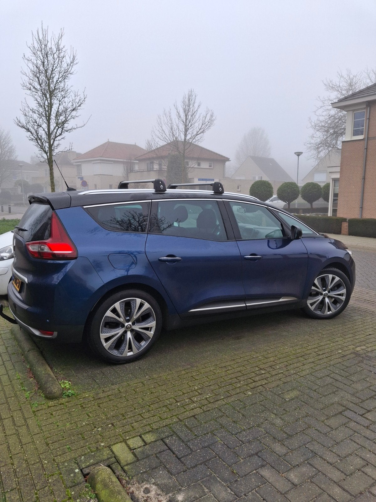 Dakdragers Renault Grand Scenic IV / 4 2016 - 2022, Auto diversen, Dakdragers, Ophalen, Zo goed als nieuw