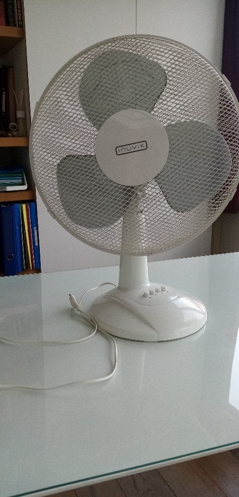 INUVIK ventilator stil, 3 snelheden, draaibaar, TB-conditie, Ophalen, Zo goed als nieuw, Tafelventilator
