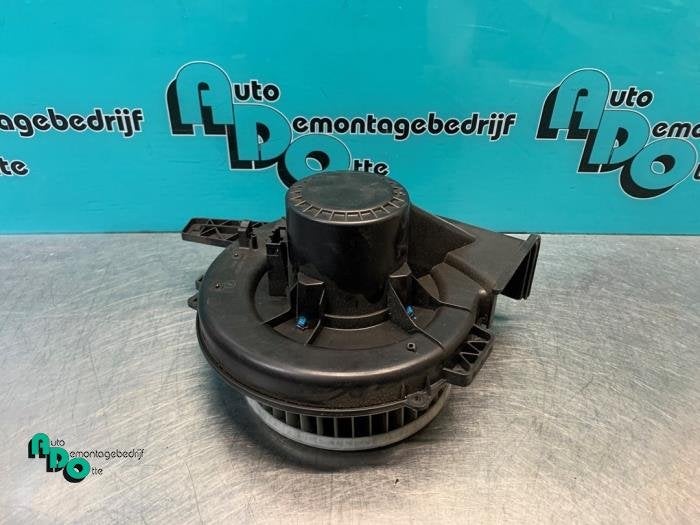 Moteur de ventilation chauffage d'un Volkswagen Fox (Fox 05-, Volkswagen, -, 3 mois de garantie, Utilisé