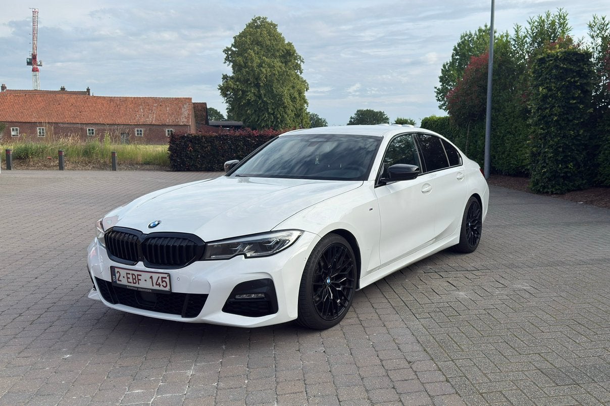 Bmw 320i, Automaat, Achterwielaandrijving, 4 cilinders, Wit