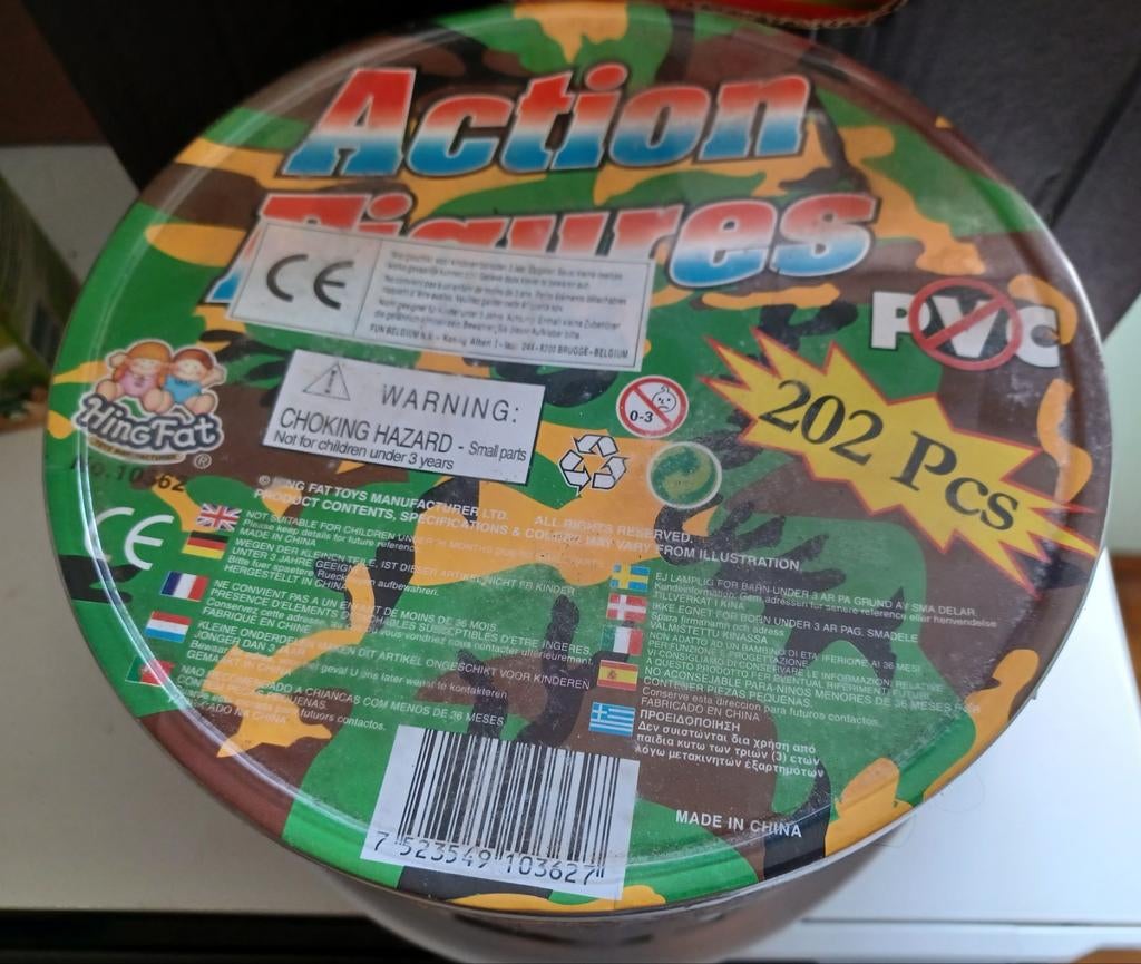Doos met 200 legerfiguren gratis op te halen, Ophalen, Zo goed als nieuw