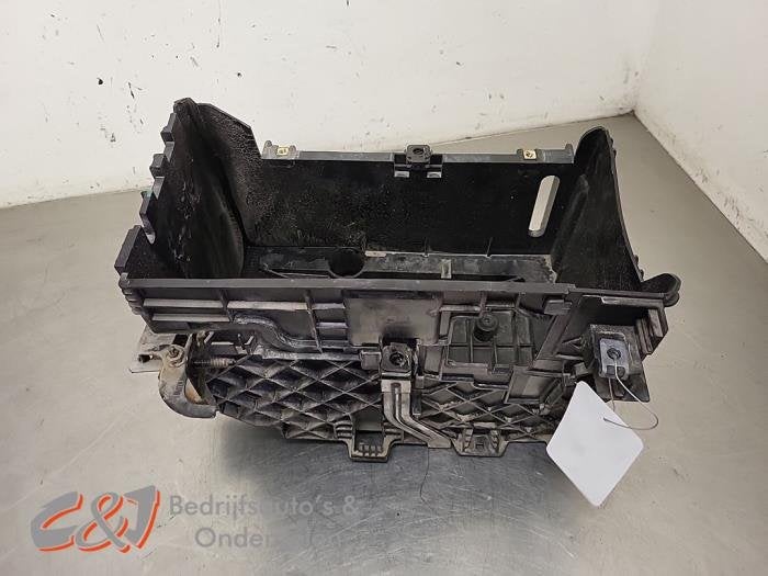 Boîtier de batterie d'un Renault Trafic, Renault, -, 3 mois de garantie, Utilisé