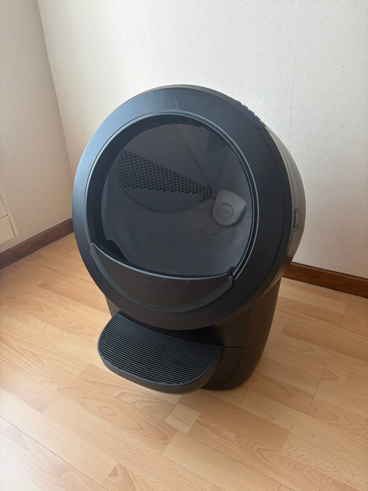 Whisker Litter Robot 4 automatische kattenbak - nette staat, Ophalen, Zelfreinigend, Gebruikt, Open