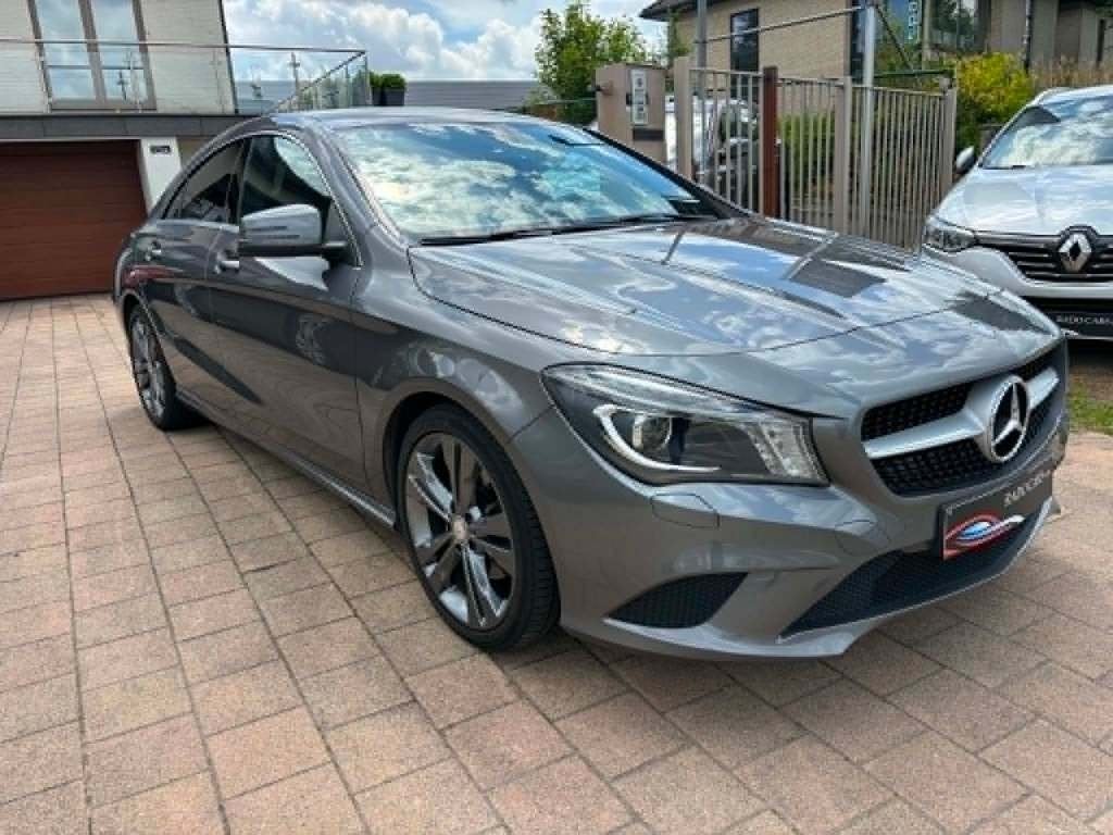 Mercedes CLA Petrol 180 à partir de 2014, Autos, Entreprise, Boîte manuelle, Noir, Essence