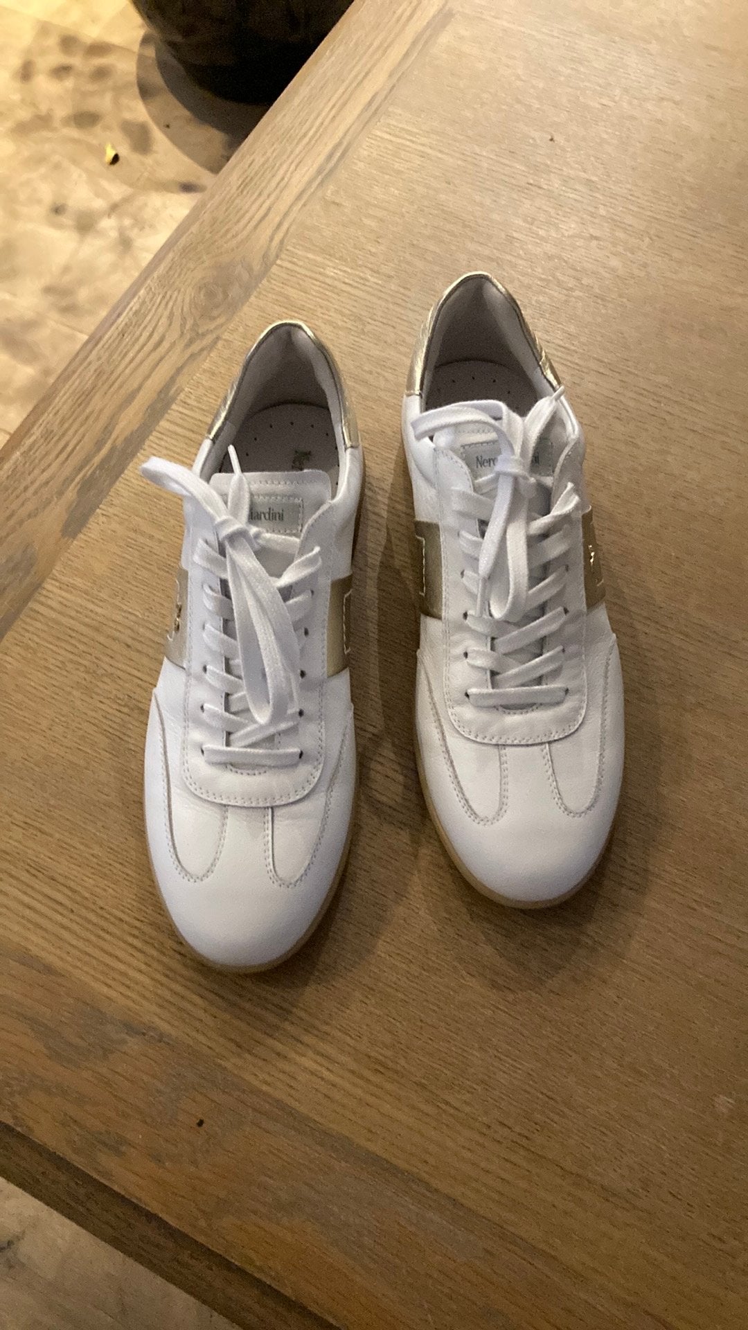 Maat 40 - Nero Giardini - leder - Nieuw- Aalter, Wit, Nieuw, Ophalen of Verzenden, Sneakers
