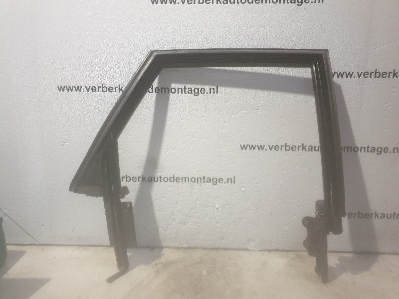 PORTE DROITE ARRIÈRE bovenbouw Audi 80 (B4), Auto-Union-Straße  1,
85057  Ingolstadt, DE, Info@audi.de, Audi, Utilisé