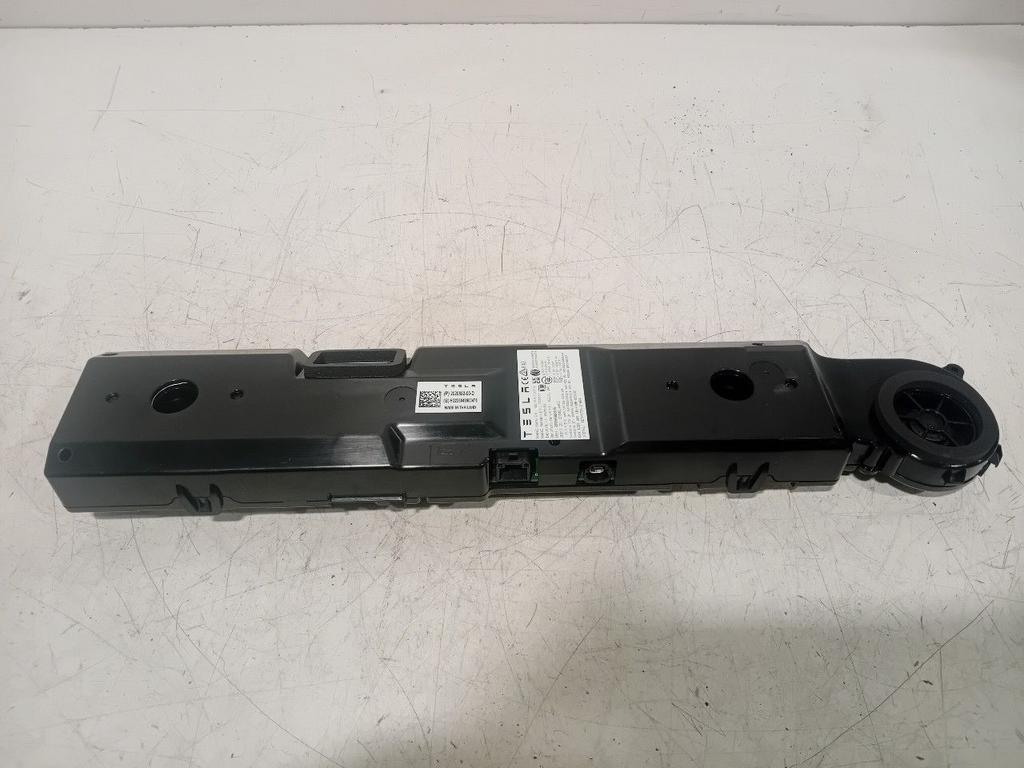 Bluetooth control module Tesla Model, Ophalen of Verzenden, Van der Ven Autorecycling B.V., Onderdelen@venauto.nl, Ettenseweg 76, 4706 PB Roosendaal, The Netherlands