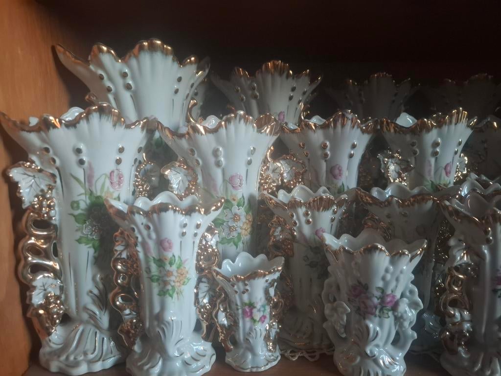 Vaasjes groot en klein, Ophalen
