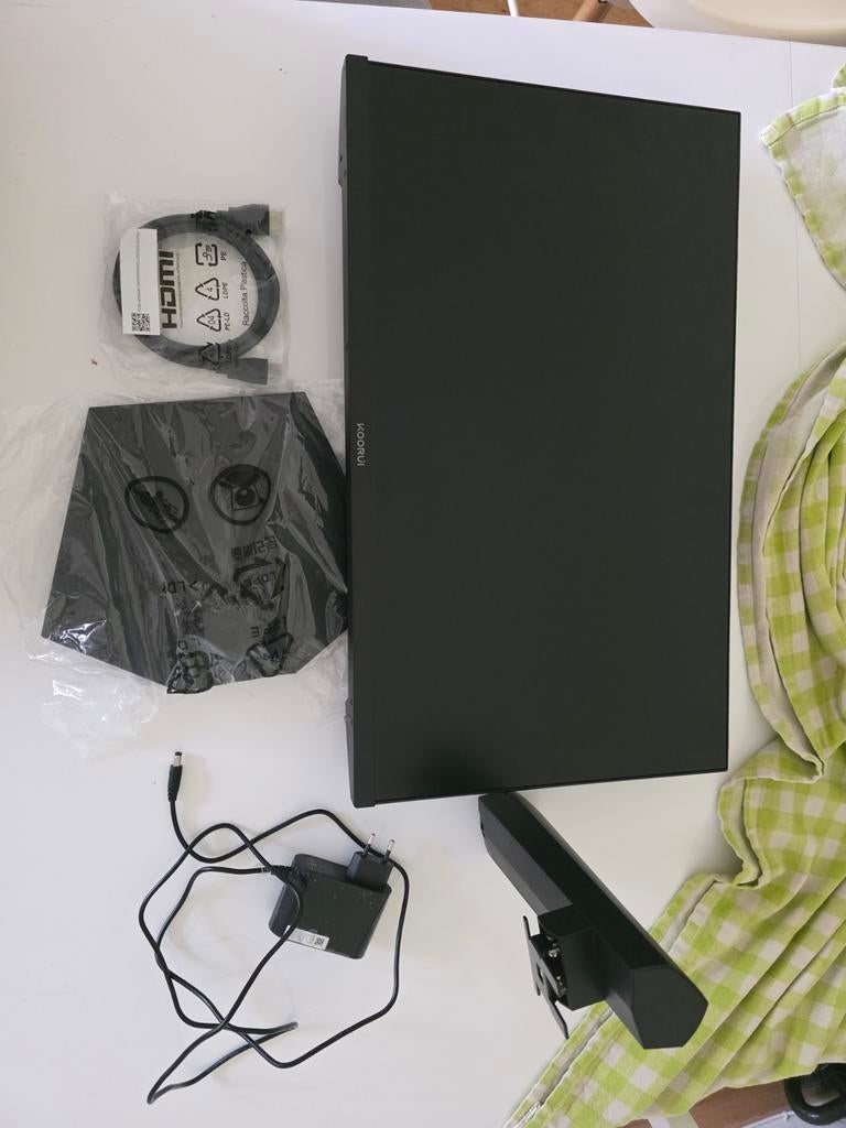 KOORUI 24” 200Hz Gaming Monitor, Informatique & Logiciels, Moniteurs, HD, HDMI, Gaming, IPS